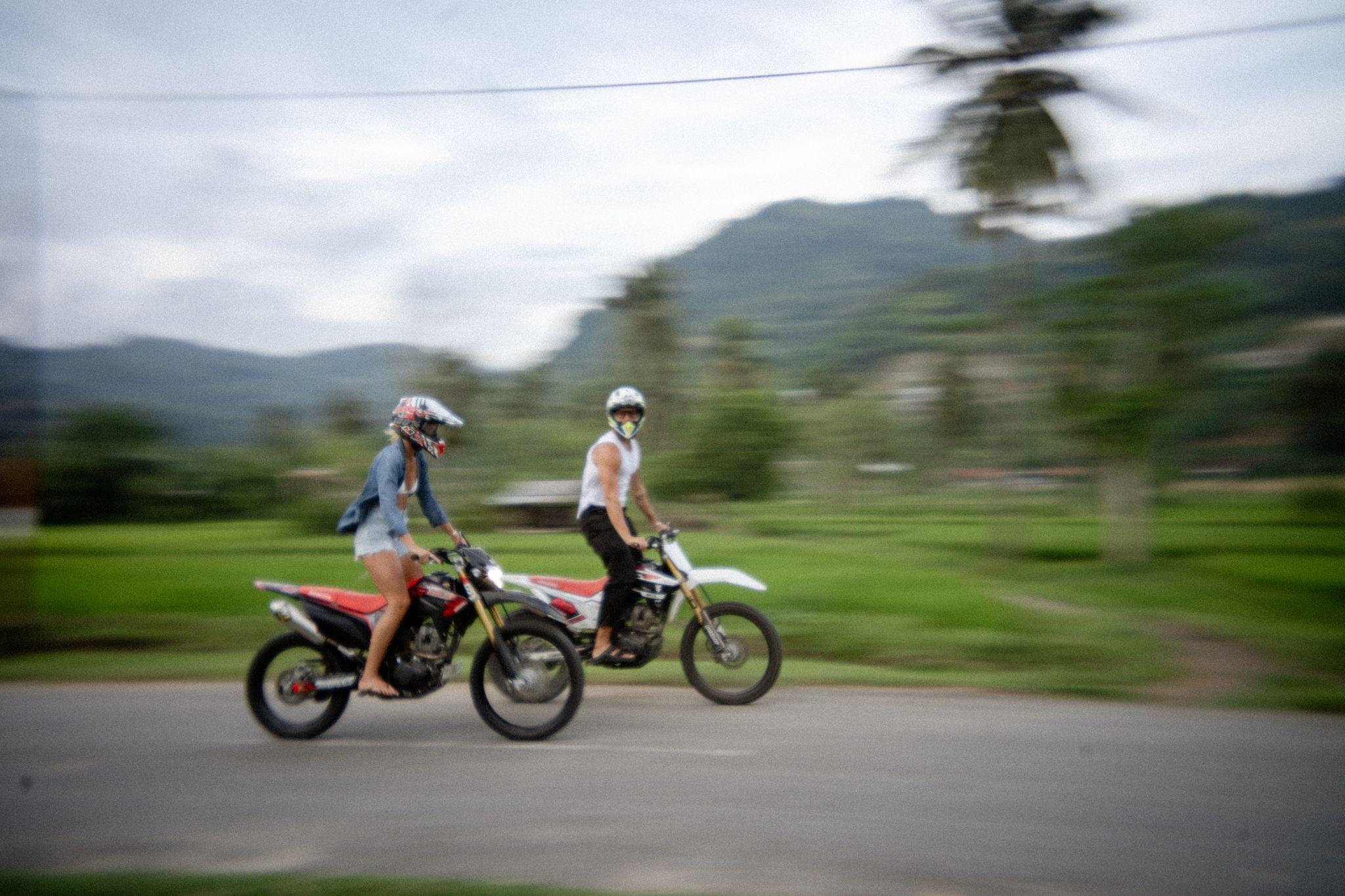 Getting around Selong Belanak
