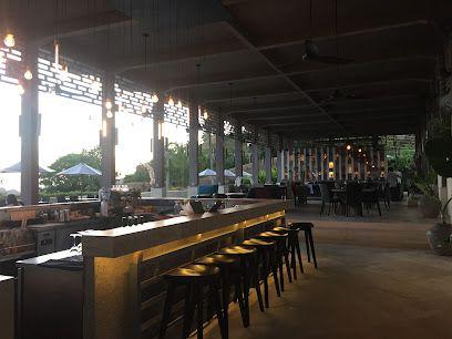 Aura Lounge & Bar Lombok